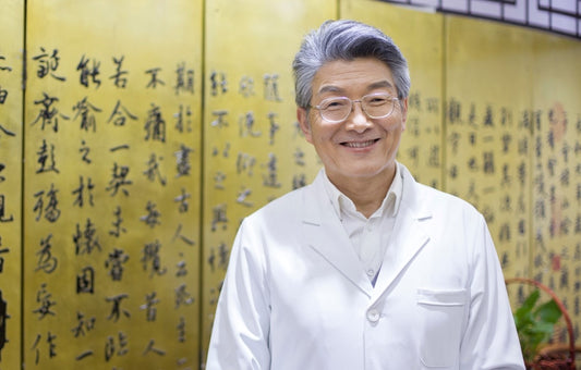 Lernen Sie unseren Leiter der chinesischen Medizin kennen: Herrn Prof. Dr. Xiaodong Chen